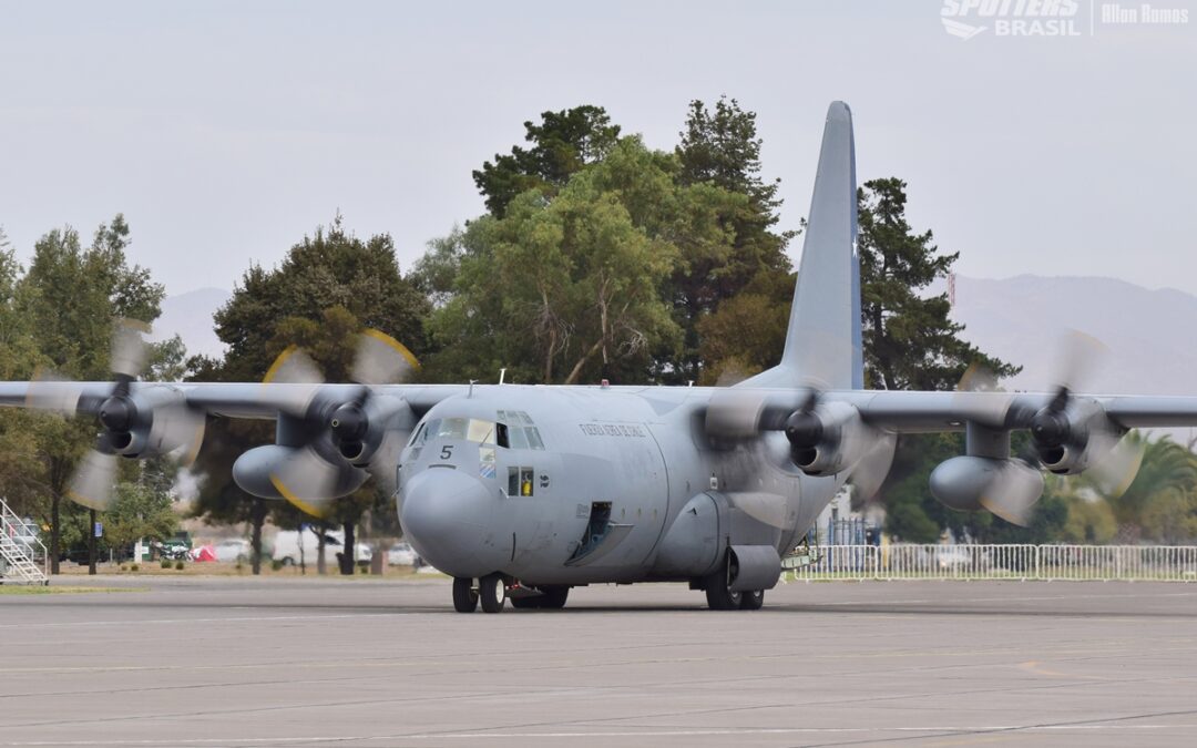 akbr – 2018- FIDAE 18 dentro-DSC_6959- Logo